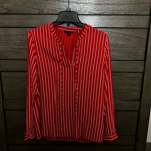 Tommy Hilfiger Tops - Tommy Hilfiger top size s, like new condition